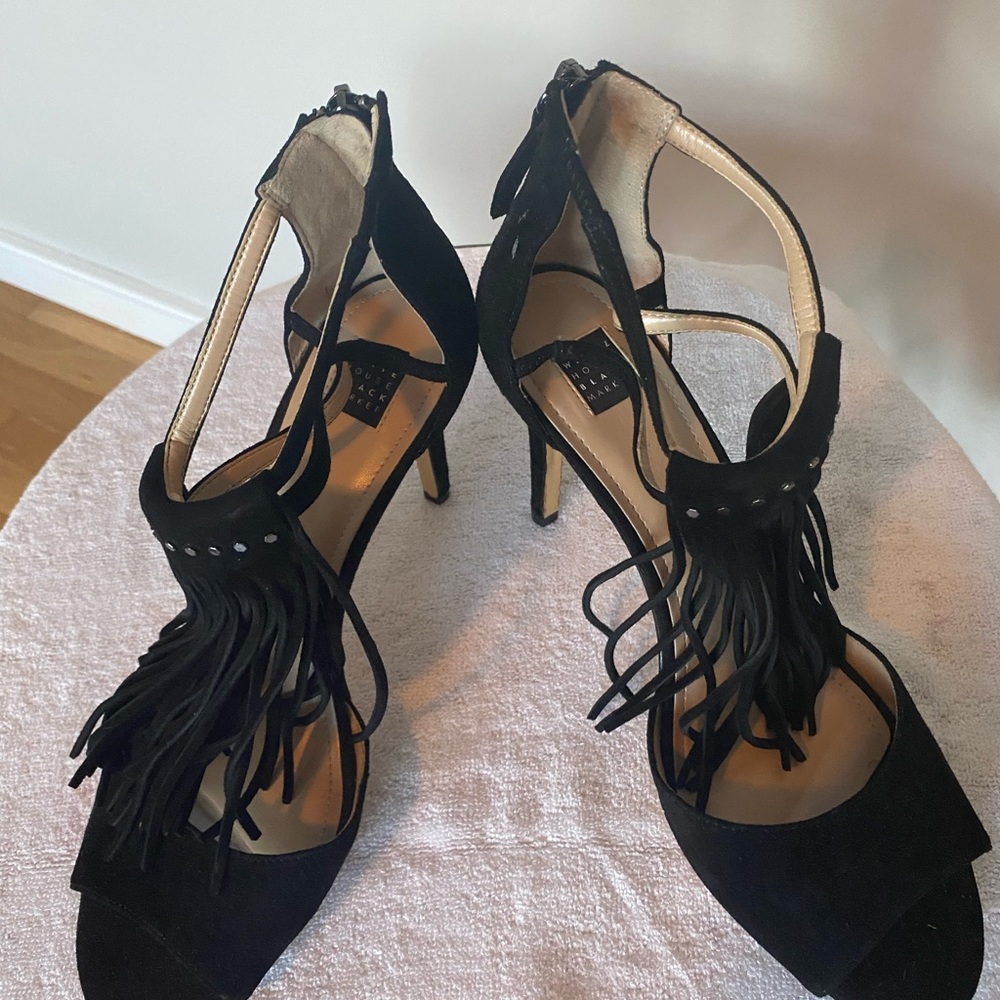 WhiteHouseBlackMarket 3 inch Black suede with fringes.